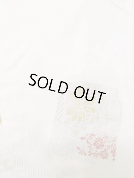 Photo5: L0803Q Used Japanese women  White HAORI short jacket / Silk. Flower,   (Grade C) (5)