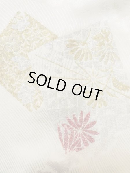 Photo8: L0803Q Used Japanese women  White HAORI short jacket / Silk. Flower,   (Grade C) (8)