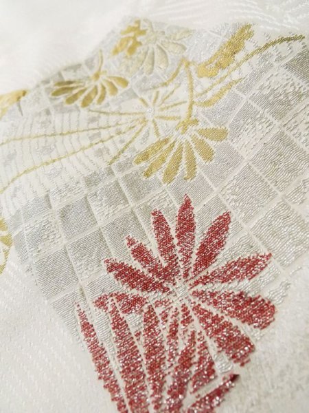 Photo11: L0803Q Used Japanese women  White HAORI short jacket / Silk. Flower,   (Grade C) (11)