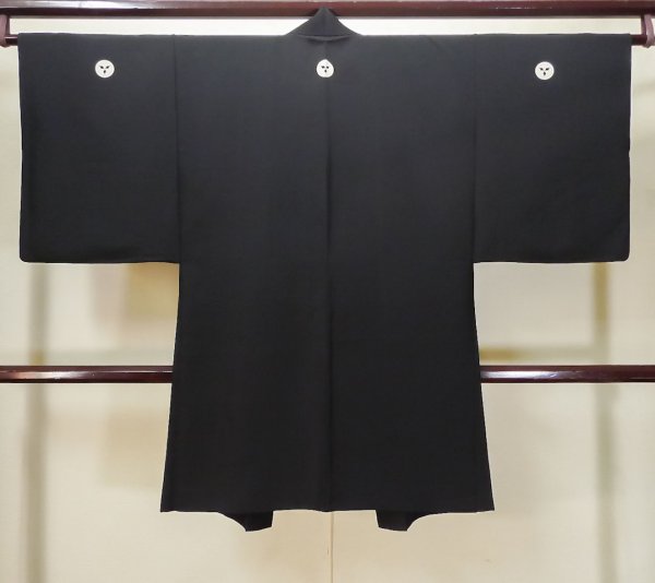 Photo2: L0824B Used Japanese men  Black Men's Haori / Silk.    (Grade D) (2)
