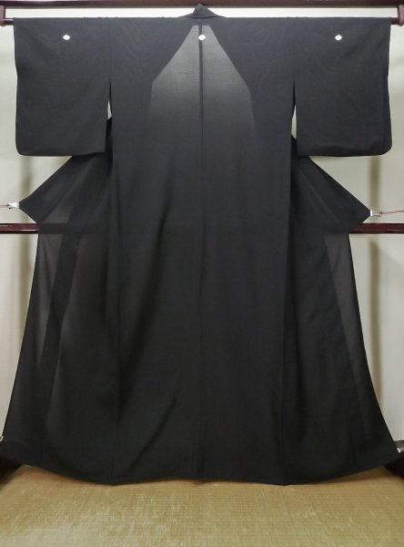 Photo1: L0827B Used Japanese women  Black MONTSUKI crests / Silk.    (Grade C) (1)