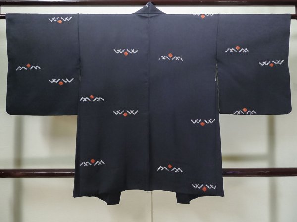 Photo2: Mint L0914D Used Japanese women  Black HAORI short jacket / Silk. Abstract pattern   (Grade A) (2)