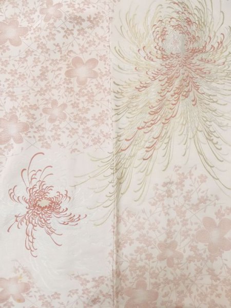 Photo3: L0914T Used Japanese women  Off White HAORI short jacket / Silk. Chrysanthemum,   (Grade C) (3)