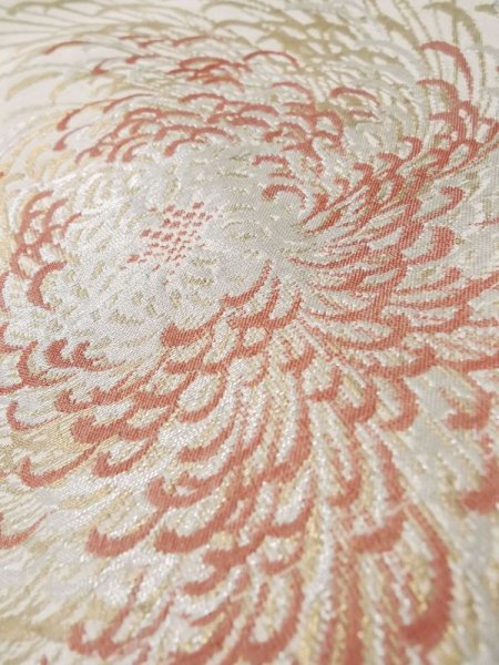 Photo11: L0914T Used Japanese women  Off White HAORI short jacket / Silk. Chrysanthemum,   (Grade C) (11)