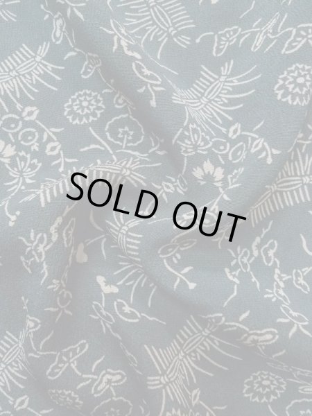 Photo12: L0921E Used Japanese women Pale Blue HAORI short jacket / Silk. Flower,   (Grade B) (12)