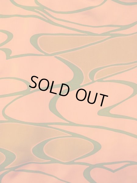 Photo3: Mint L0921R Used Japanese women Pale Orange HAORI short jacket / Silk. Abstract pattern   (Grade A+) (3)