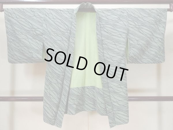 Photo2: L0921W Used Japanese women Pale Green HAORI short jacket / Synthetic. Line,   (Grade C) (2)