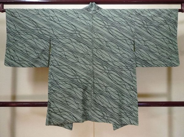Photo2: L0921W Used Japanese women Pale Green HAORI short jacket / Synthetic. Line,   (Grade C) (2)