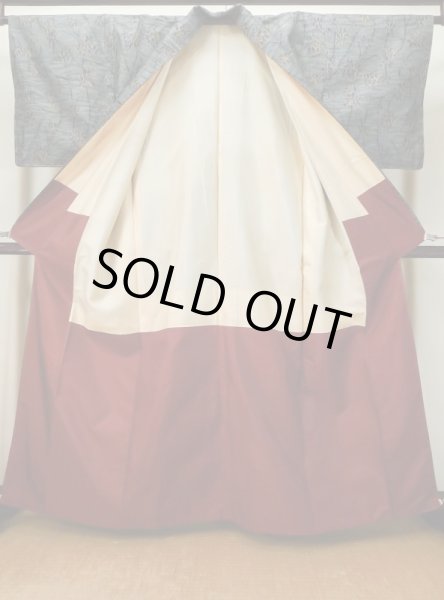 Photo2: L1019A Used Japanese womenPale Dark Green TSUMUGI pongee / Silk. Flower,   (Grade A) (2)