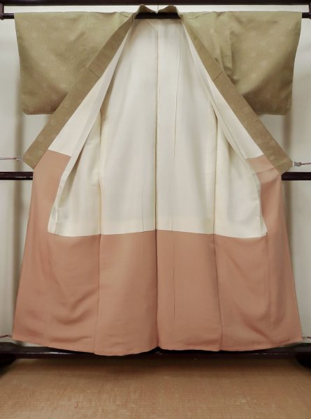 Photo2: L1019U Used Japanese womenPale Brownish Yellowish Green ORI woven / Silk. Abstract pattern   (Grade C) (2)