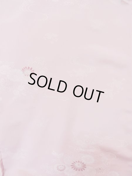 Photo3: L1026M Used Japanese women Pale Pink HAORI short jacket / Silk. Chrysanthemum,   (Grade C) (3)