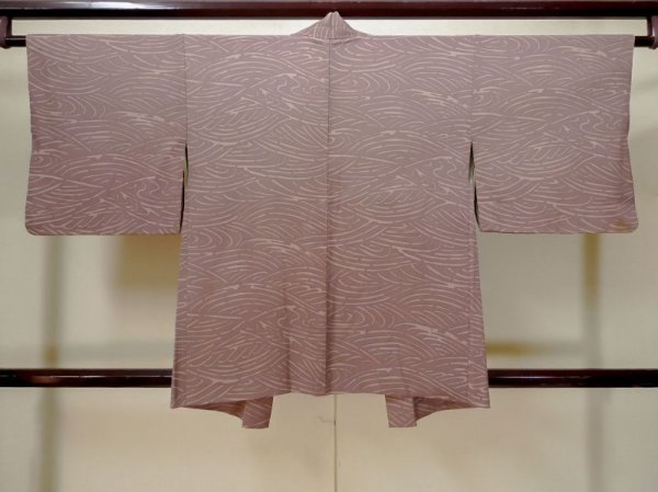 Photo2: L1026S Used Japanese women Pale Purple HAORI short jacket / Silk. Abstract pattern   (Grade C) (2)