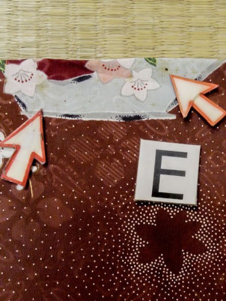 Photo19: L1026Z Used Japanese women Pale Brown HAORI short jacket / Silk. Flower,   (Grade D) (19)