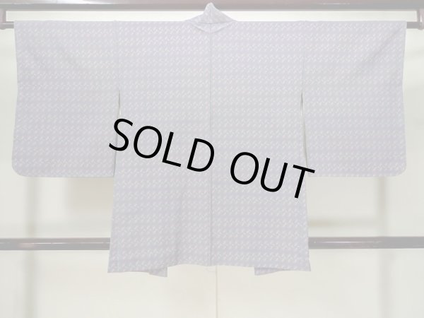 Photo3: Mint L1104C Used Japanese womenPale Grayish Light Blue HAORI short jacket / Silk. Abstract pattern   (Grade A+) (3)