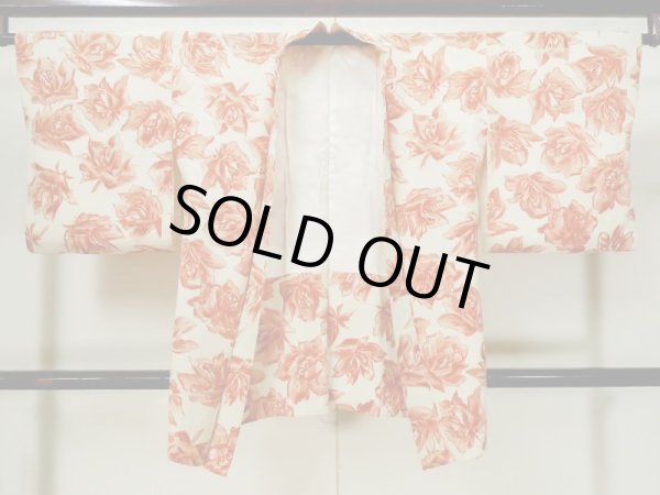Photo2: L1104J Used Japanese women  Ivory HAORI short jacket / Silk. Rose   (Grade C) (2)
