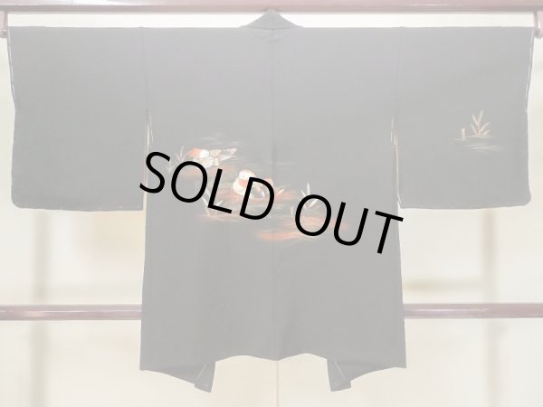 Photo2: Mint L1104M Used Japanese women  Black HAORI short jacket / Silk. Bird,   (Grade A+) (2)
