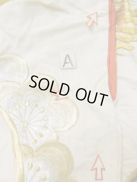 Photo21: L1124A Used Japanese women  Off White UCHIKAKE Wedding / Silk. Peony,   (Grade D) (21)