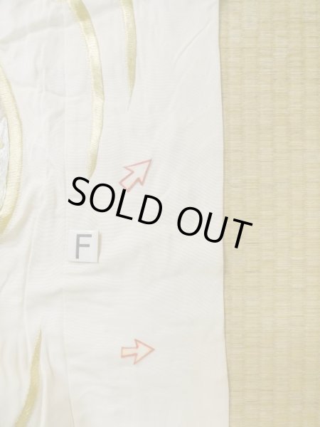 Photo26: L1124A Used Japanese women  Off White UCHIKAKE Wedding / Silk. Peony,   (Grade D) (26)