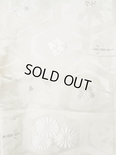 Photo5: L1124B Used Japanese women  Off White UCHIKAKE Wedding / Silk. Chrysanthemum,   (Grade D) (5)