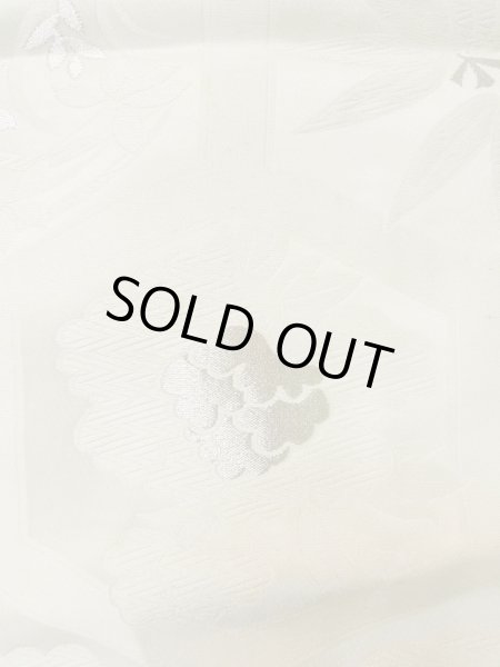 Photo8: L1124B Used Japanese women  Off White UCHIKAKE Wedding / Silk. Chrysanthemum,   (Grade D) (8)