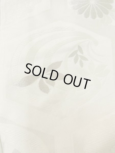 Photo10: L1124B Used Japanese women  Off White UCHIKAKE Wedding / Silk. Chrysanthemum,   (Grade D) (10)