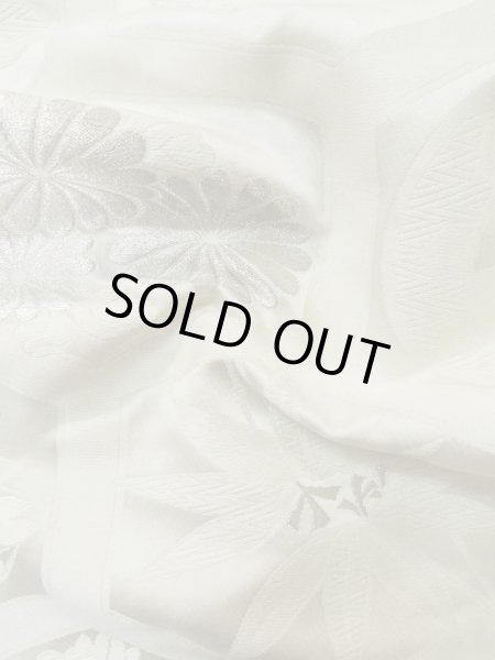Photo15: L1124B Used Japanese women  Off White UCHIKAKE Wedding / Silk. Chrysanthemum,   (Grade D) (15)