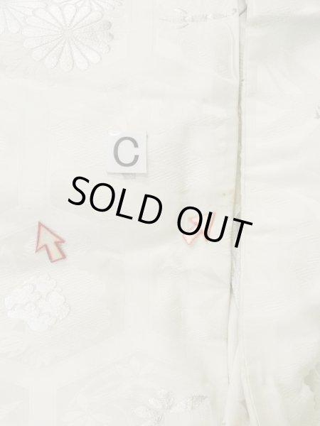 Photo19: L1124B Used Japanese women  Off White UCHIKAKE Wedding / Silk. Chrysanthemum,   (Grade D) (19)