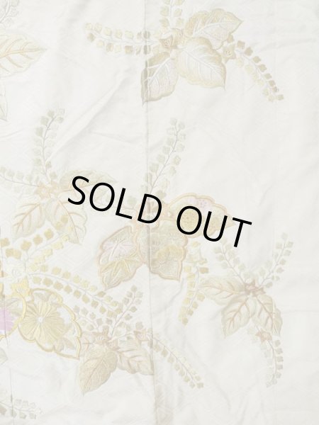 Photo8: L1124C Used Japanese women  Off White UCHIKAKE Wedding / Silk. Peony,   (Grade B) (8)