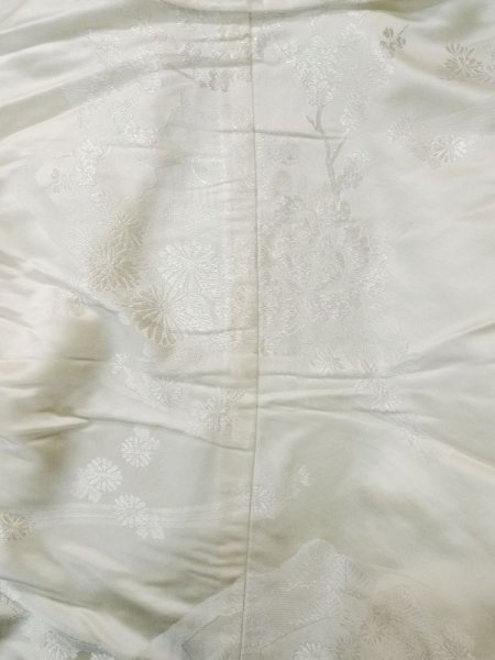 Photo5: L1124H Used Japanese women  White UCHIKAKE Wedding / Silk. Peony, For wedding  (Grade C) (5)