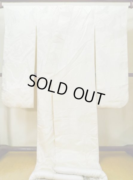 Photo3: L1124I Used Japanese women  White UCHIKAKE Wedding / Silk. TACHIBANA orange, For wedding  (Grade C) (3)