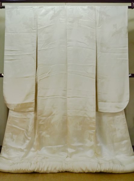 Photo1: L1124J Used Japanese women  White UCHIKAKE Wedding / Silk.    (Grade C) (1)