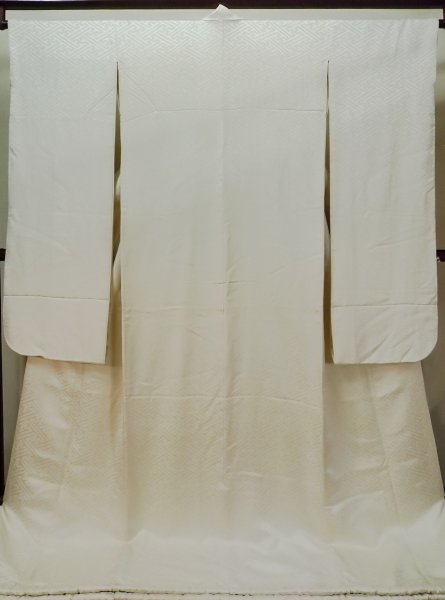 Photo1: L1124L Used Japanese women  White UCHIKAKE Wedding / Silk.  For wedding  (Grade C) (1)