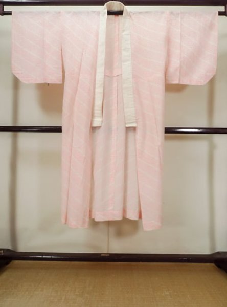 Photo1: M0110J Used Japanese women  Pink JUBAN undergarment / Mousseline. Geometrical pattern,   (Grade D) (1)