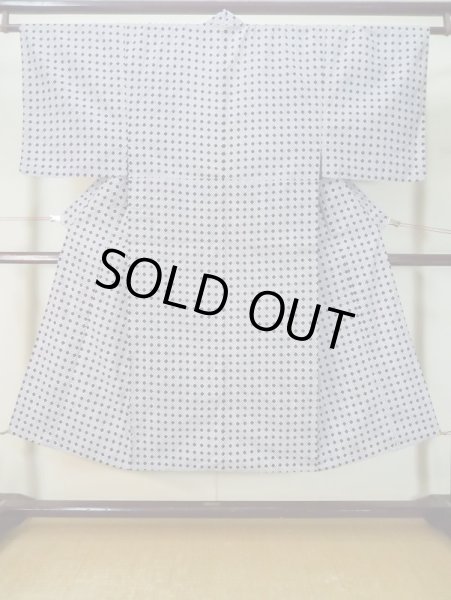 Photo1: Mint M0214B Used Japanese men  White Men's Yukata / Cotton. Geometrical pattern,   (Grade A) (1)