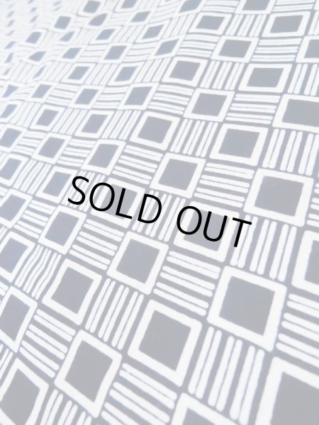 Photo8: Mint M0214B Used Japanese men  White Men's Yukata / Cotton. Geometrical pattern,   (Grade A) (8)