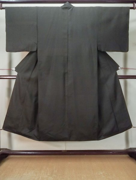 Photo1: M0214U Used Japanese men Dark Brown Men's Kimono / Silk. Plaid Checks   (Grade D) (1)