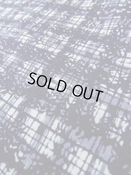 Photo8: M0301C Used Japanese women  Blue YUKATA summer(made in Japan) / Cotton. Abstract pattern   (Grade B) (8)