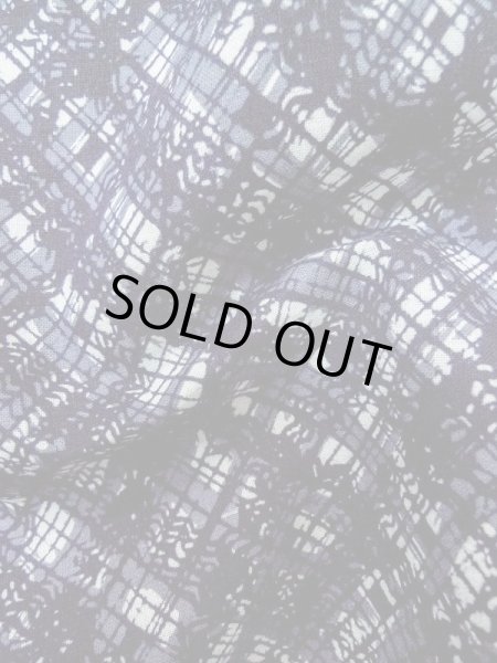 Photo9: M0301C Used Japanese women  Blue YUKATA summer(made in Japan) / Cotton. Abstract pattern   (Grade B) (9)