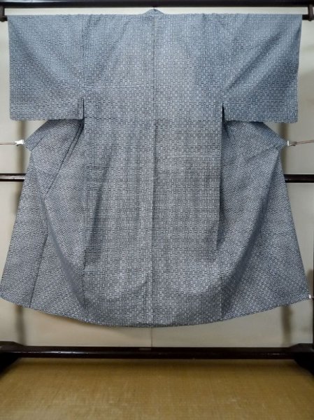 Photo1: M0301D Used Japanese men  Indigo Blue Men's Yukata / Cotton. Geometrical pattern   (Grade B) (1)