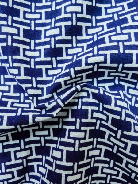 Photo9: M0301G Used Japanese men  Indigo Blue Men's Yukata / Cotton. Abstract pattern   (Grade A) (9)