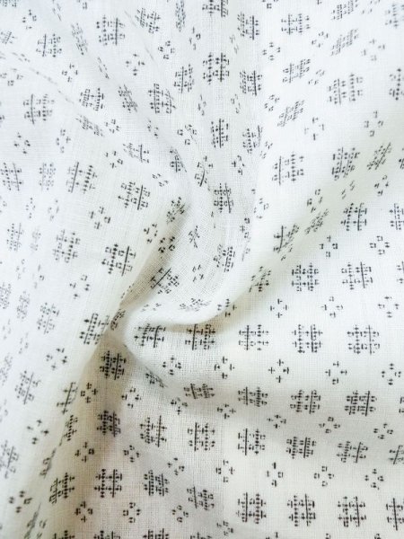 Photo10: M0301J Used Japanese men  White Men's Yukata / Linen. Abstract pattern   (Grade B) (10)