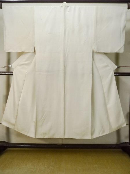 Photo1: M0302A Used Japanese men  White Men's Kimono / Silk.    (Grade C) (1)