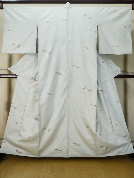 Photo1: M0307B Used Japanese women  White KOMON dyed / Silk. Chrysanthemum,   (Grade C) (1)