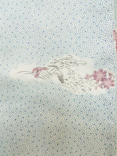 Photo8: M0307B Used Japanese women  White KOMON dyed / Silk. Chrysanthemum,   (Grade C) (8)