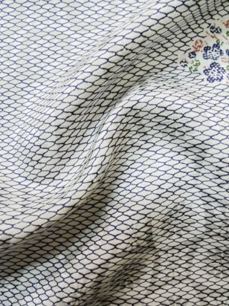 Photo11: M0307D Used Japanese women  White KOMON dyed / Silk. Chrysanthemum,   (Grade C) (11)