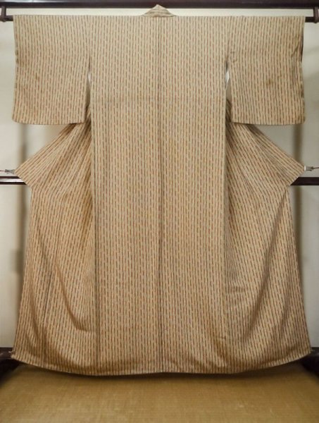 Photo1: M0307E Used Japanese women Pale Beige KOMON dyed / Silk. Stripes,   (Grade C) (1)