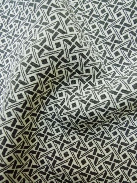 Photo10: Mint M0307T Used Japanese women  Black KOMON dyed / Silk. Abstract pattern,   (Grade A) (10)