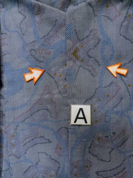 Photo14: M0315L Used Japanese women Pale Blue OSHIMA TSUMGI pongee / Silk. Abstract pattern   (Grade C) (14)