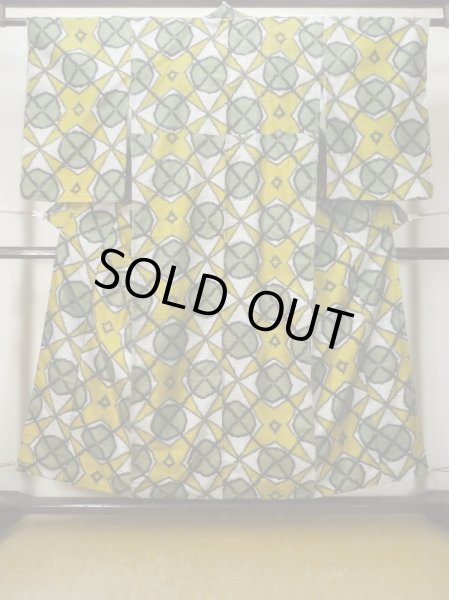 Photo1: M0315O Used Japanese women  Yellowish Green TSUMUGI pongee / Silk. Geometrical pattern,   (Grade B) (1)