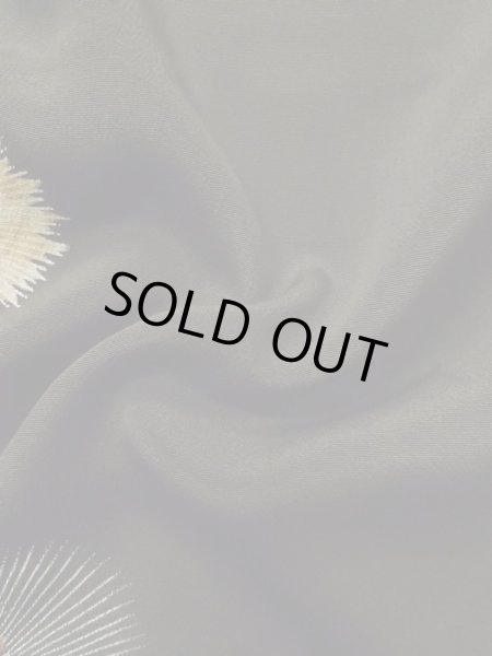 Photo16: M0328A Used Japanese women  Black TOMESODE formal / Silk. Pine tree/branch/needle,   (Grade C) (16)